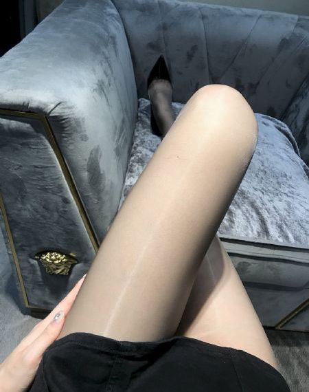 公司新来的女员工_1080在线观看高清