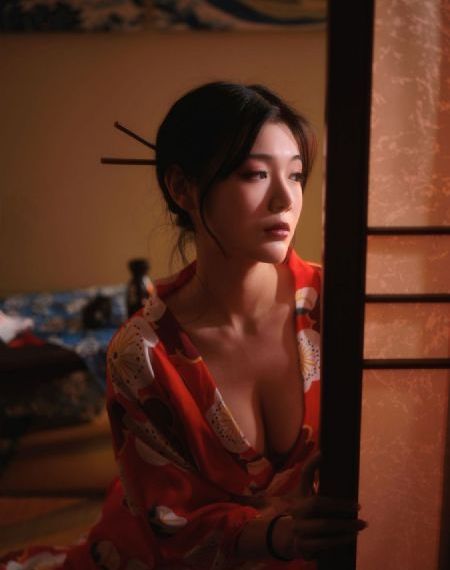 可疑的美容院免费_在线电影免费观看