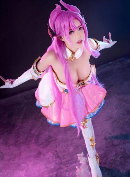 传说的魔女_BD英语在线视频观看