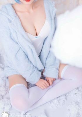 胸被教练摸得受不了了_神马影院