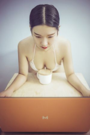 女机械人在线播放_高清在线观看视频