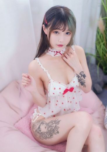 地铁蓝衣女_老版国语字幕