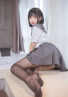女秘书的条件日本_BD英语HD在线观看