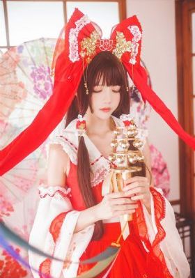 花吻在上完整版全集免费观看_国产剧高清在线观看